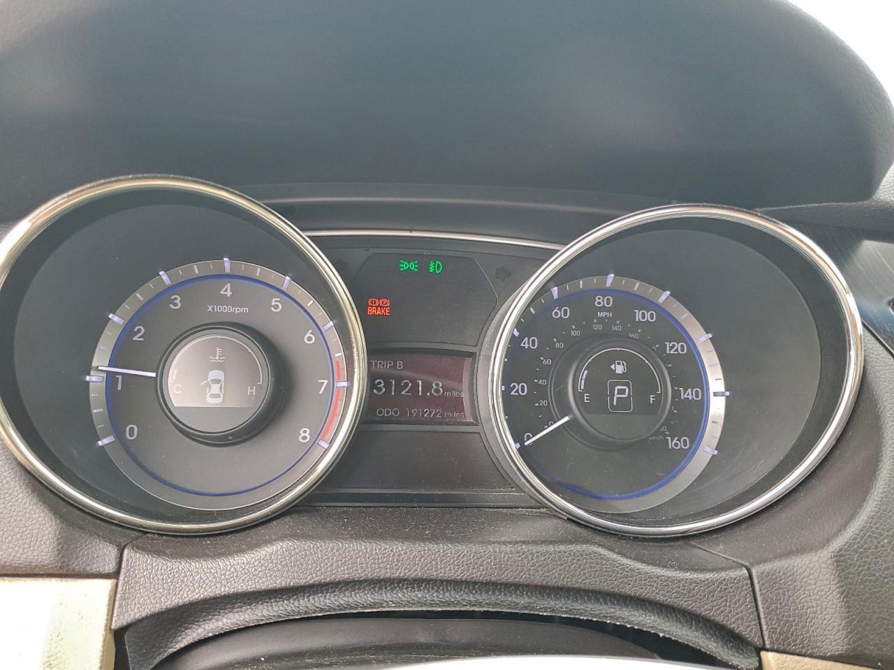 2011 HYUNDAI SONATA