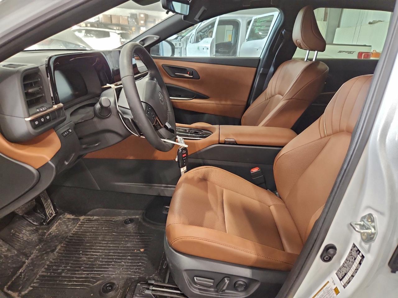 2025 TOYOTA Crown