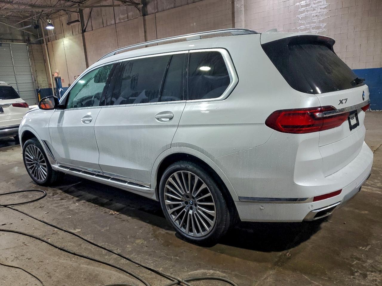 2022 BMW X7