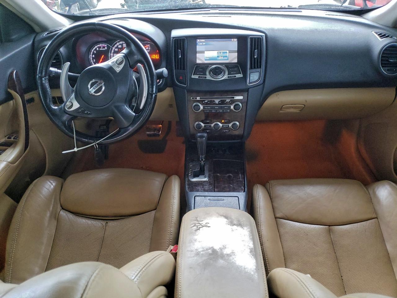 2011 NISSAN Maxima