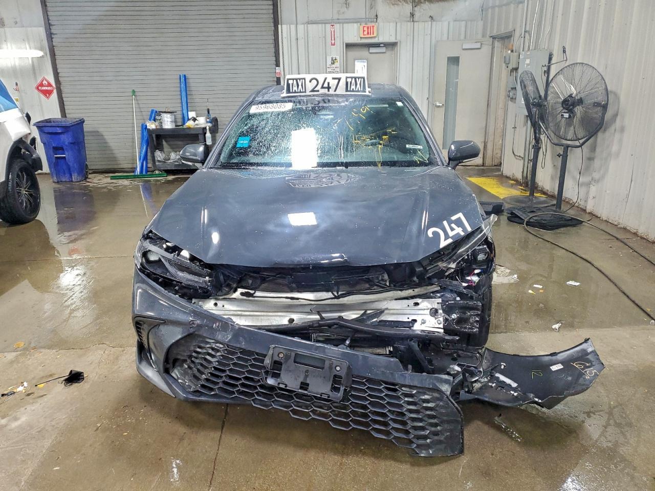 2025 TOYOTA CAMRY