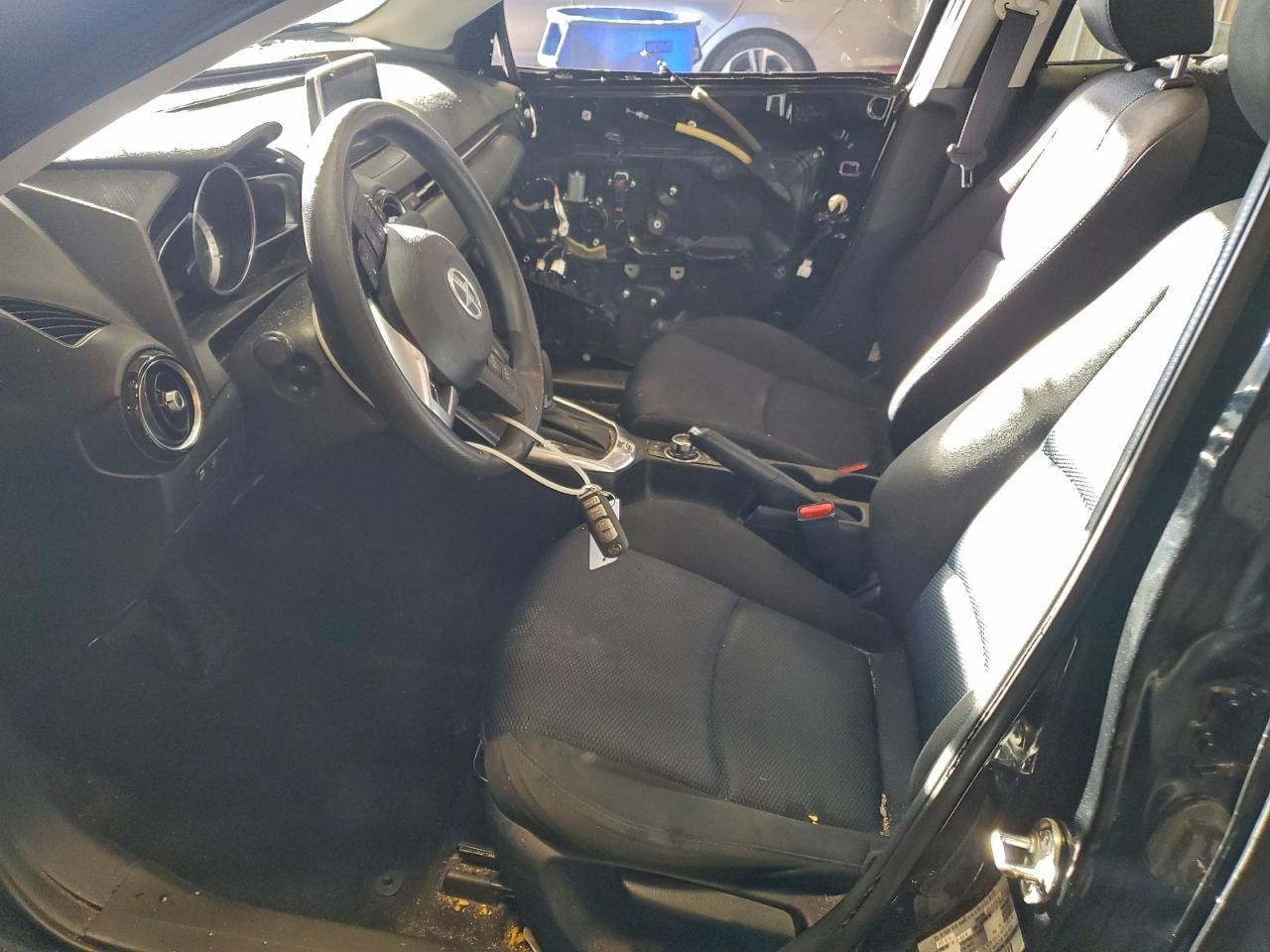 2016 TOYOTA SCION