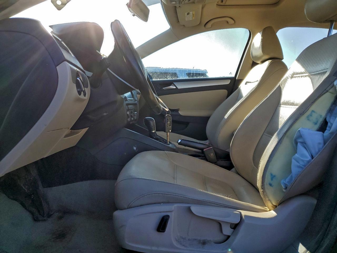 2013 VOLKSWAGEN JETTA