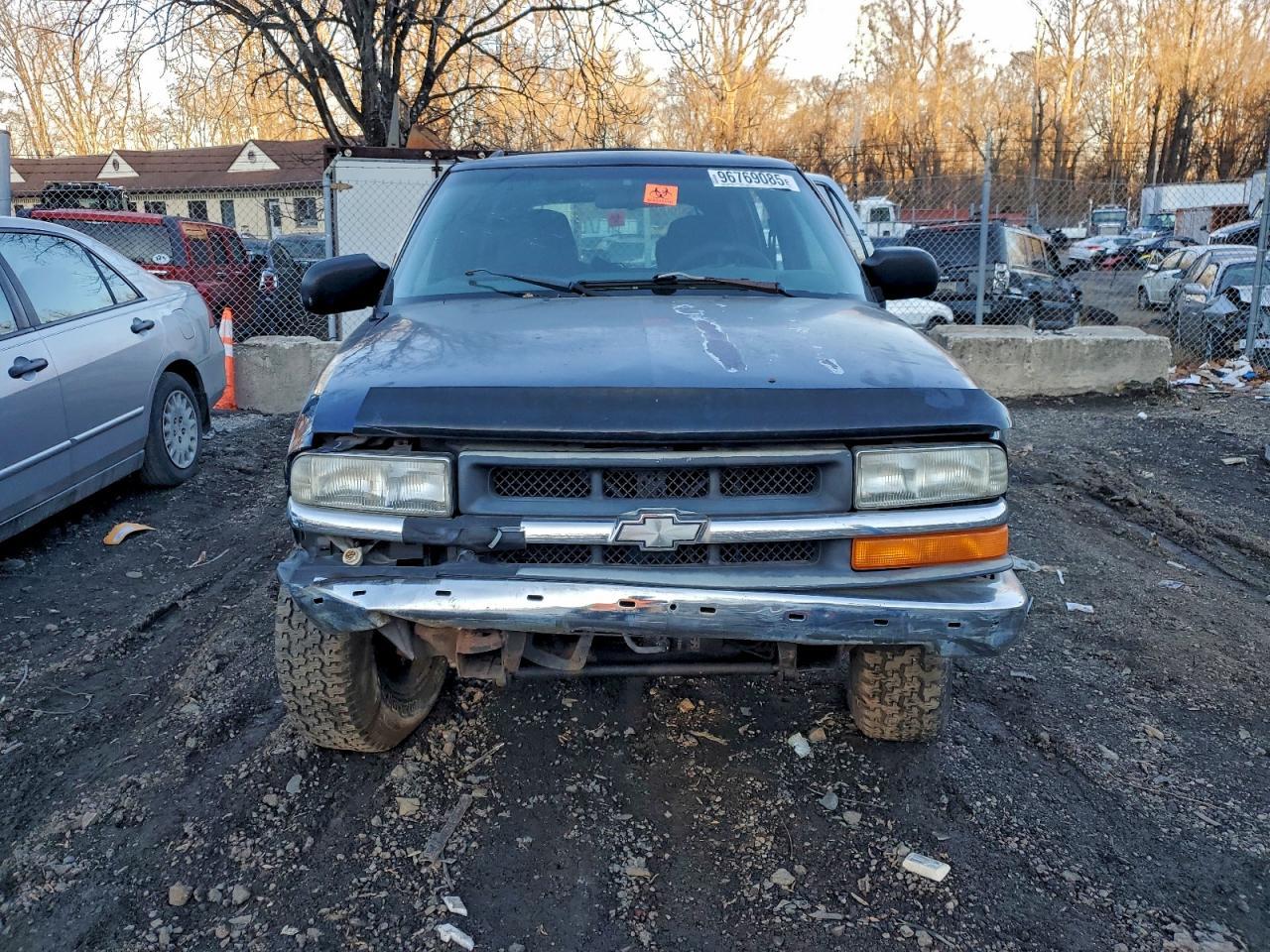 2001 CHEVROLET BLAZER
