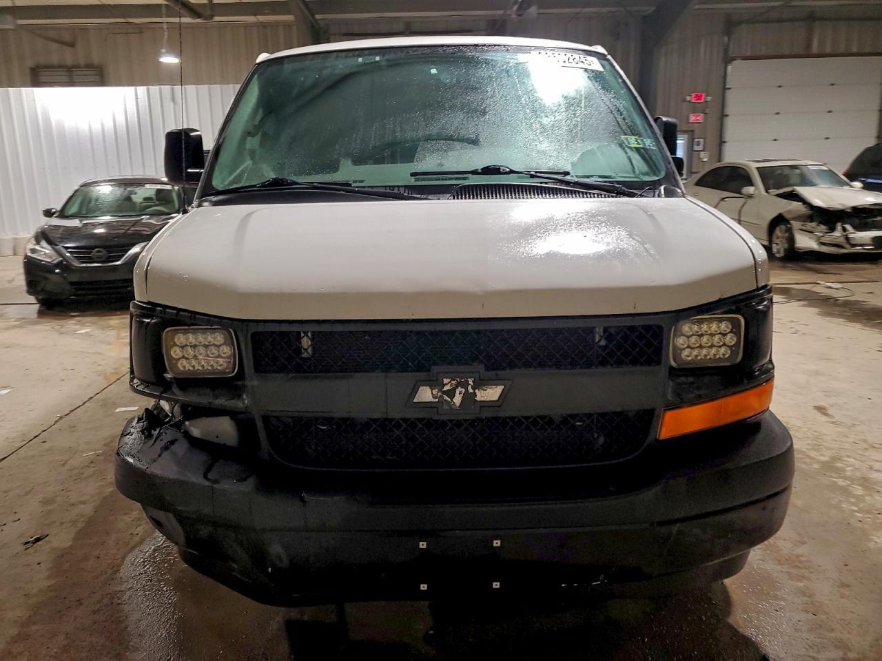 2017 CHEVROLET EXPRESS 2500