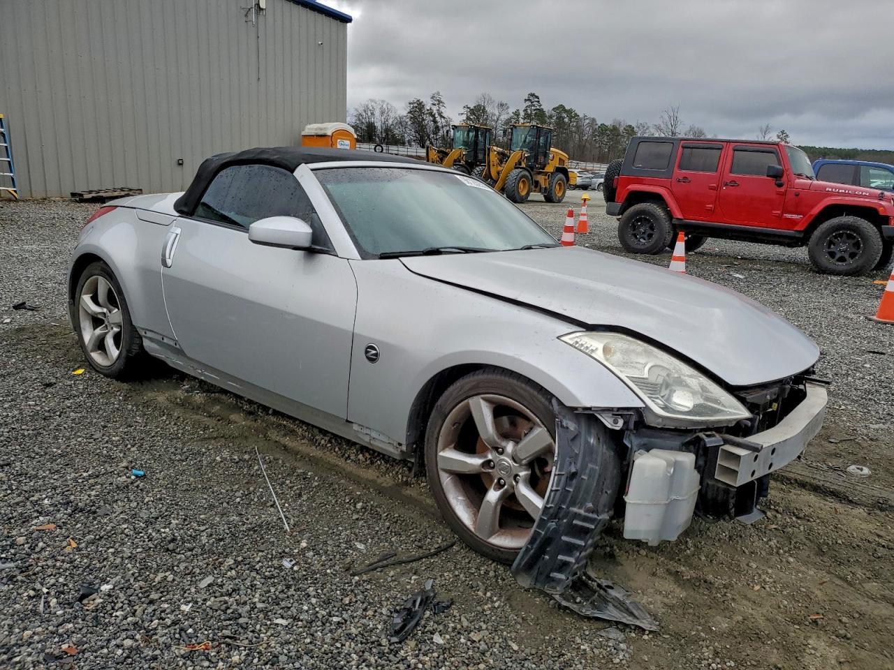 2008 NISSAN Z