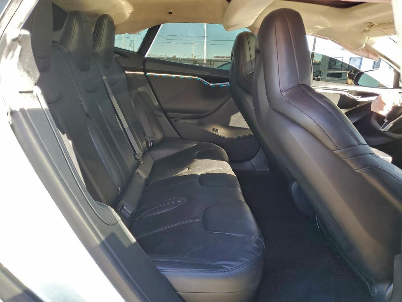 2016 TESLA MODEL S