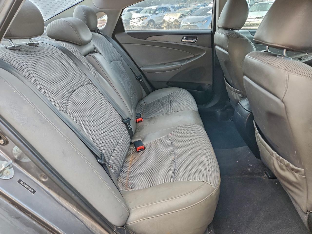 2011 HYUNDAI SONATA