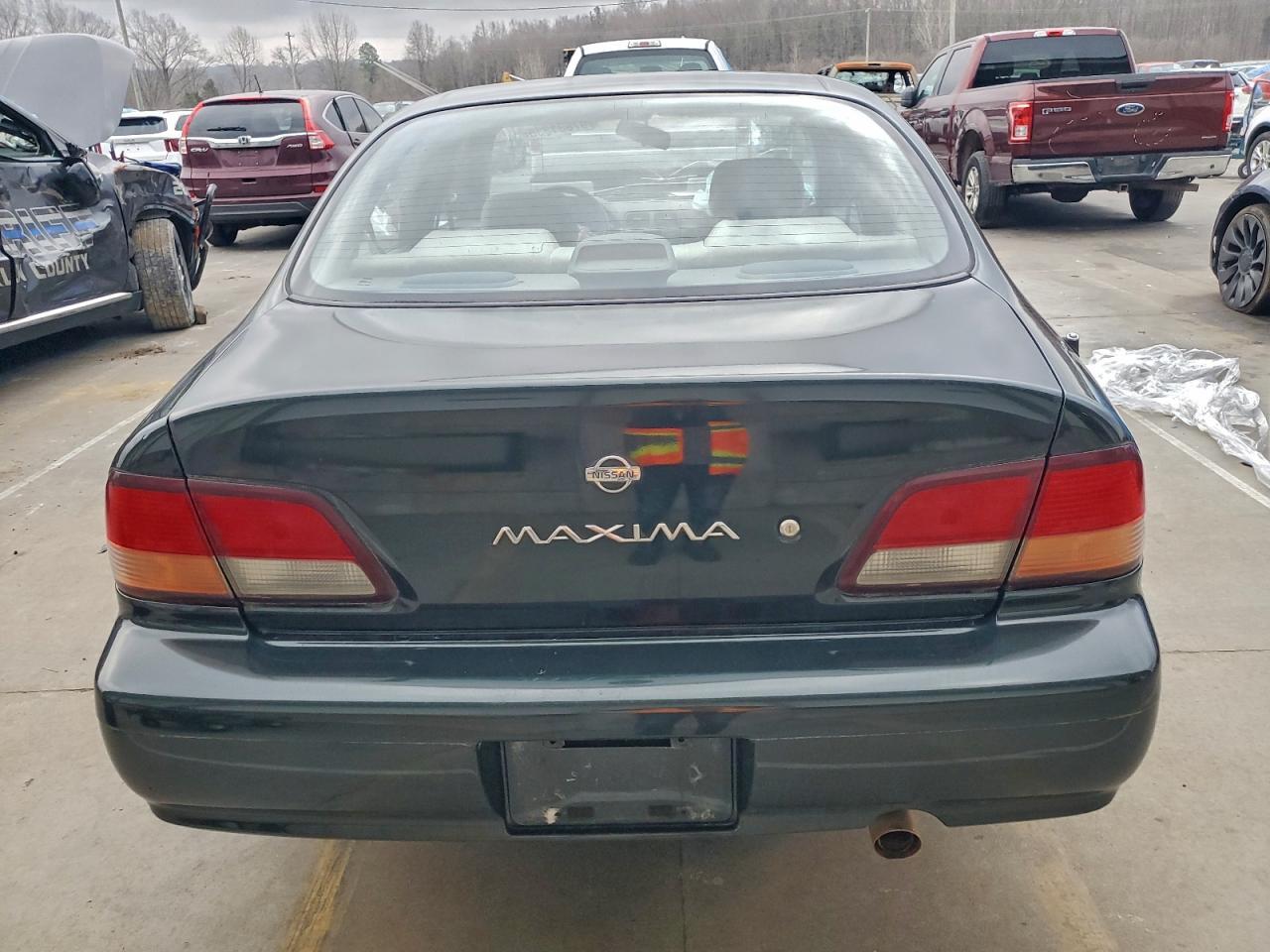 1997 NISSAN Maxima