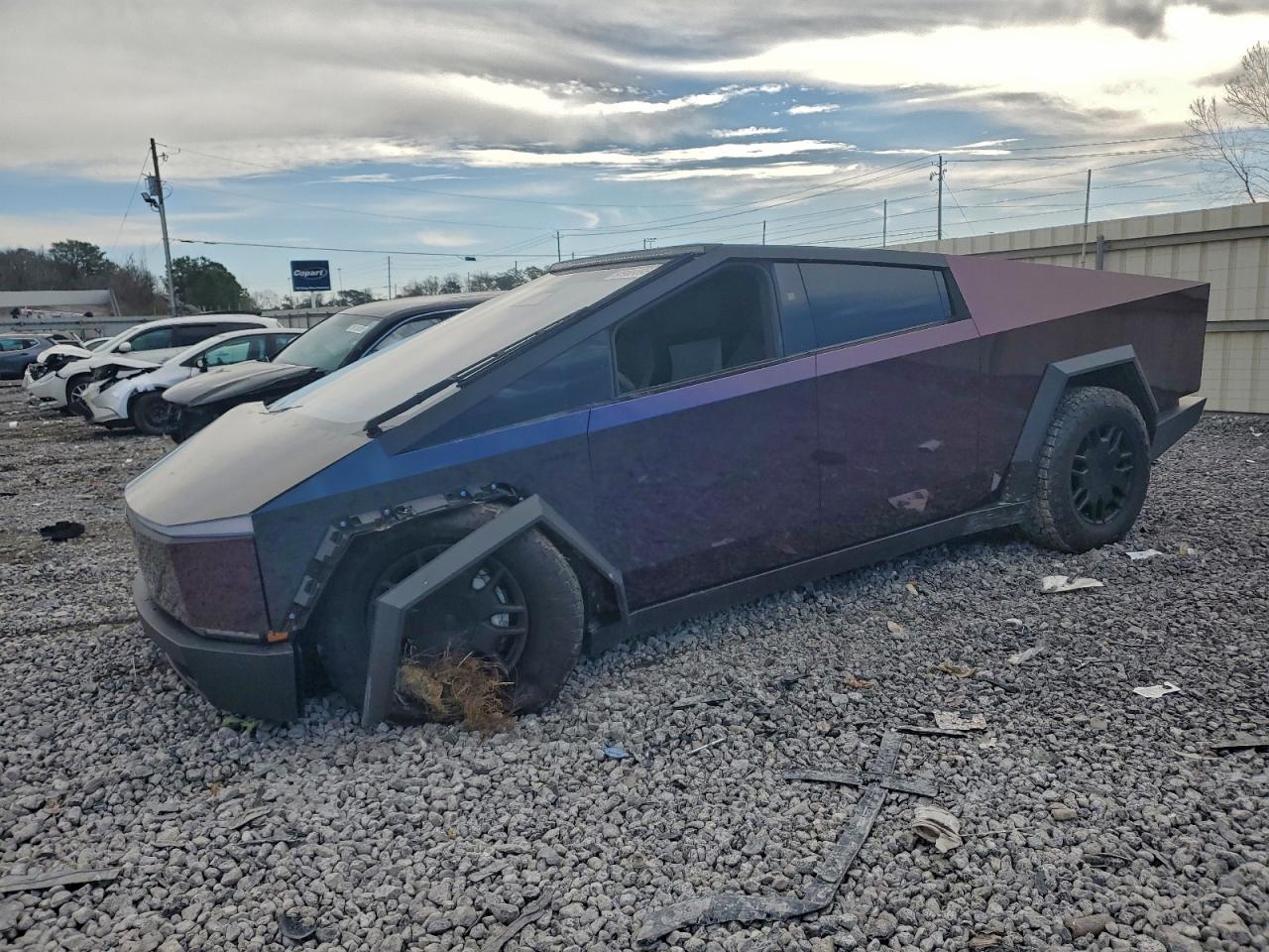 2024 TESLA Cybertruck