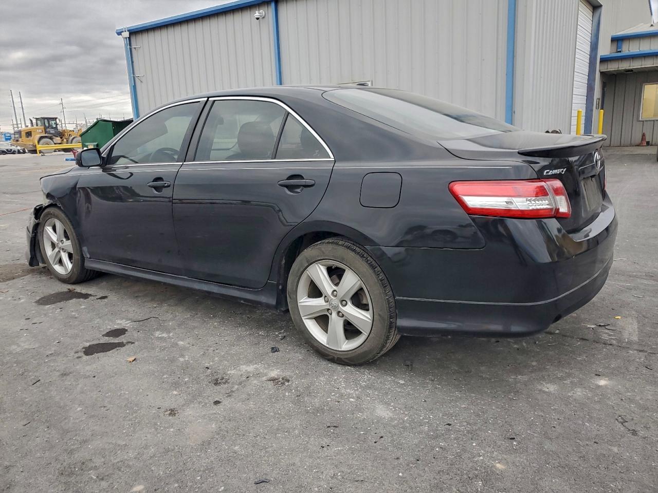 2011 TOYOTA CAMRY