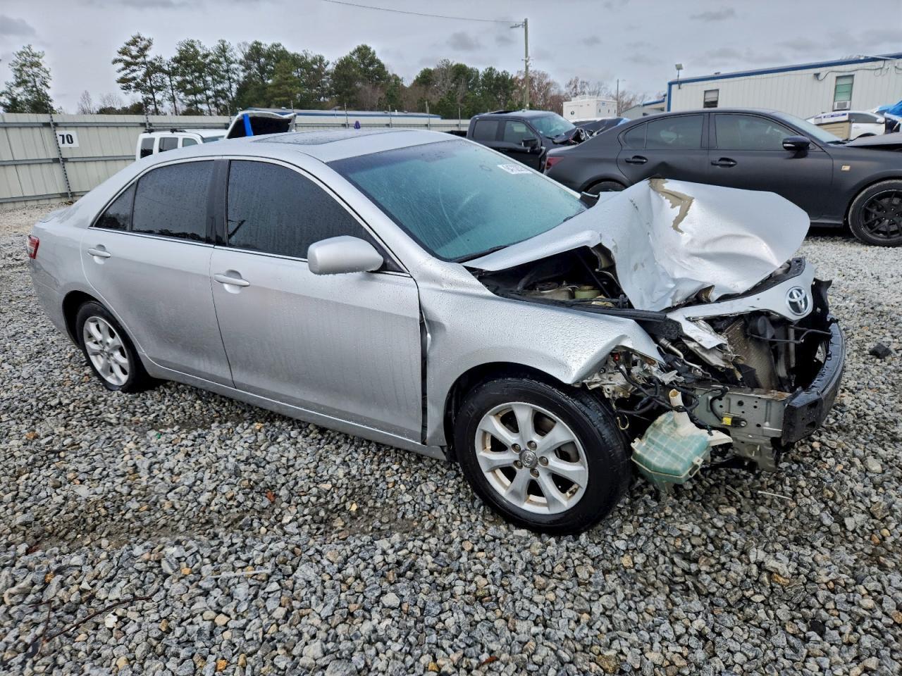 2011 TOYOTA CAMRY