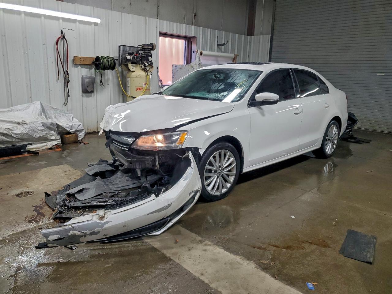 2012 VOLKSWAGEN JETTA