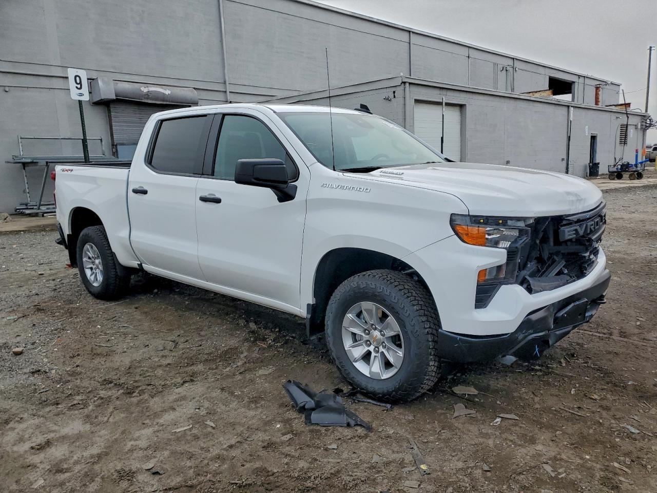 2025 CHEVROLET Silverado