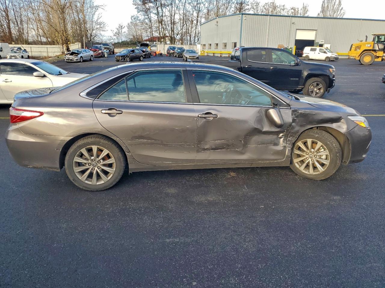 2015 TOYOTA CAMRY