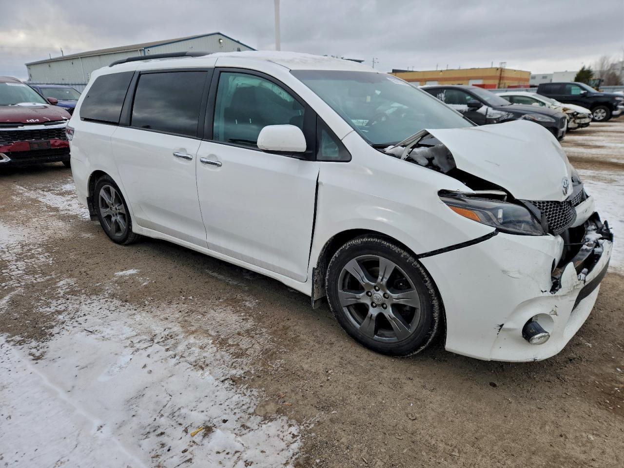 2017 TOYOTA SIENNA