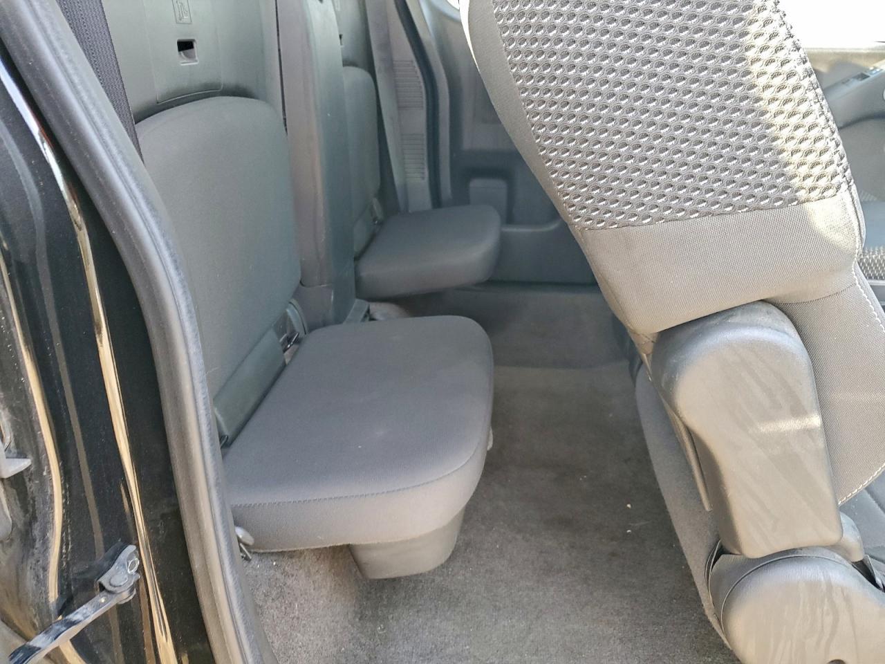 2013 NISSAN Frontier