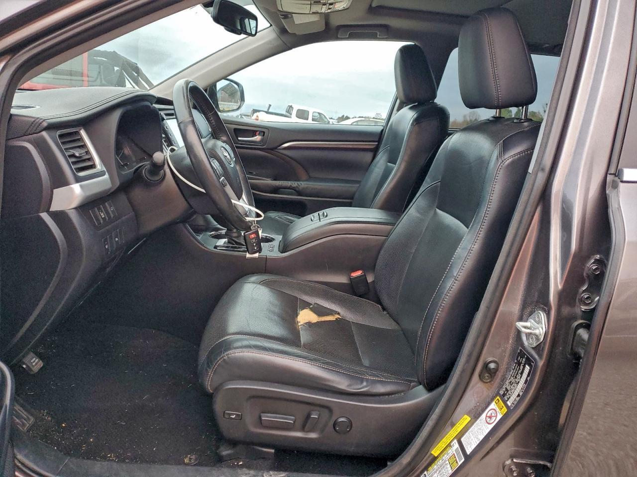 2015 TOYOTA HIGHLANDER