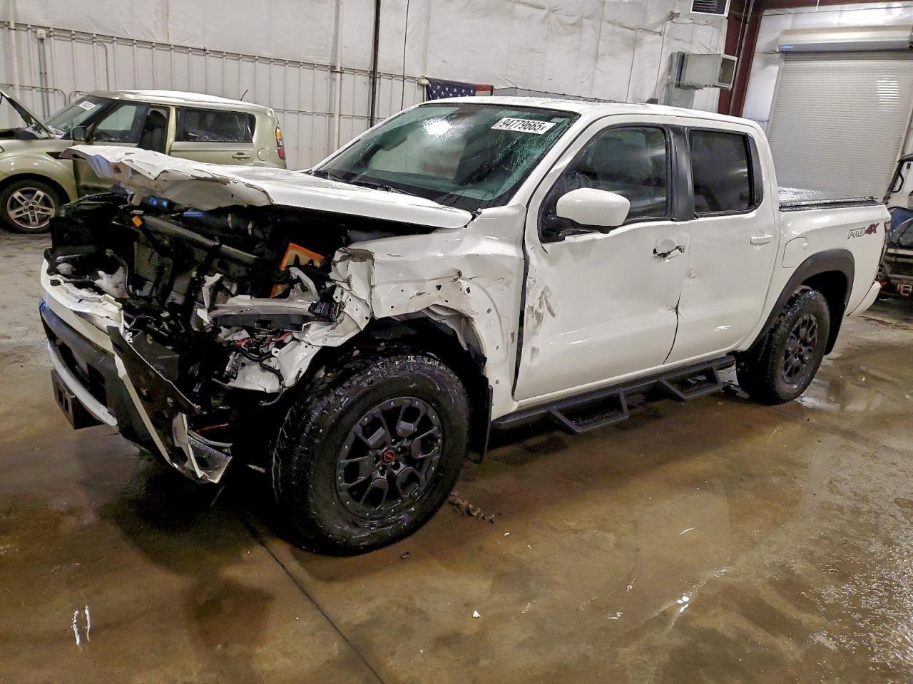 2022 NISSAN Frontier