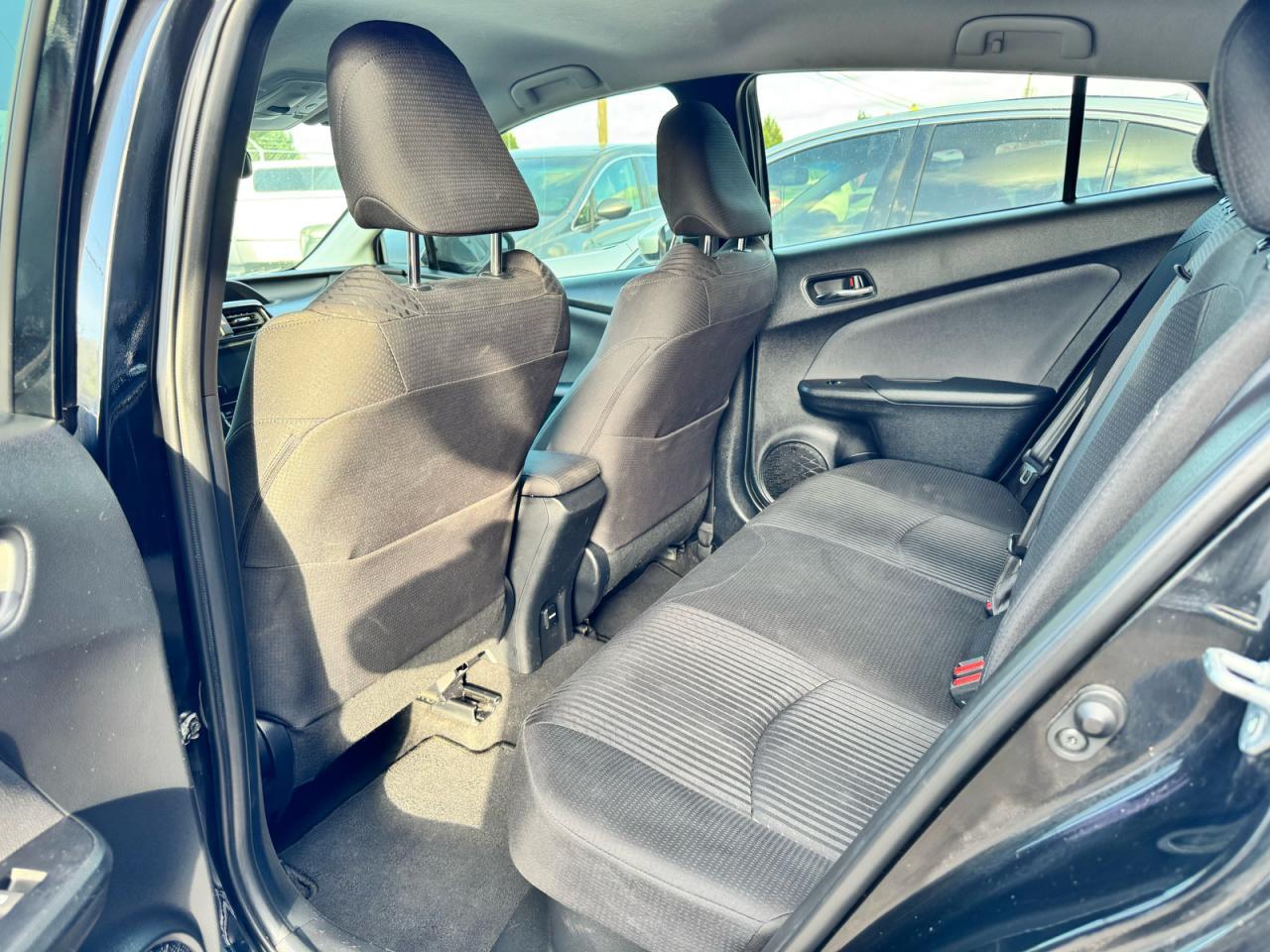 2016 TOYOTA PRIUS