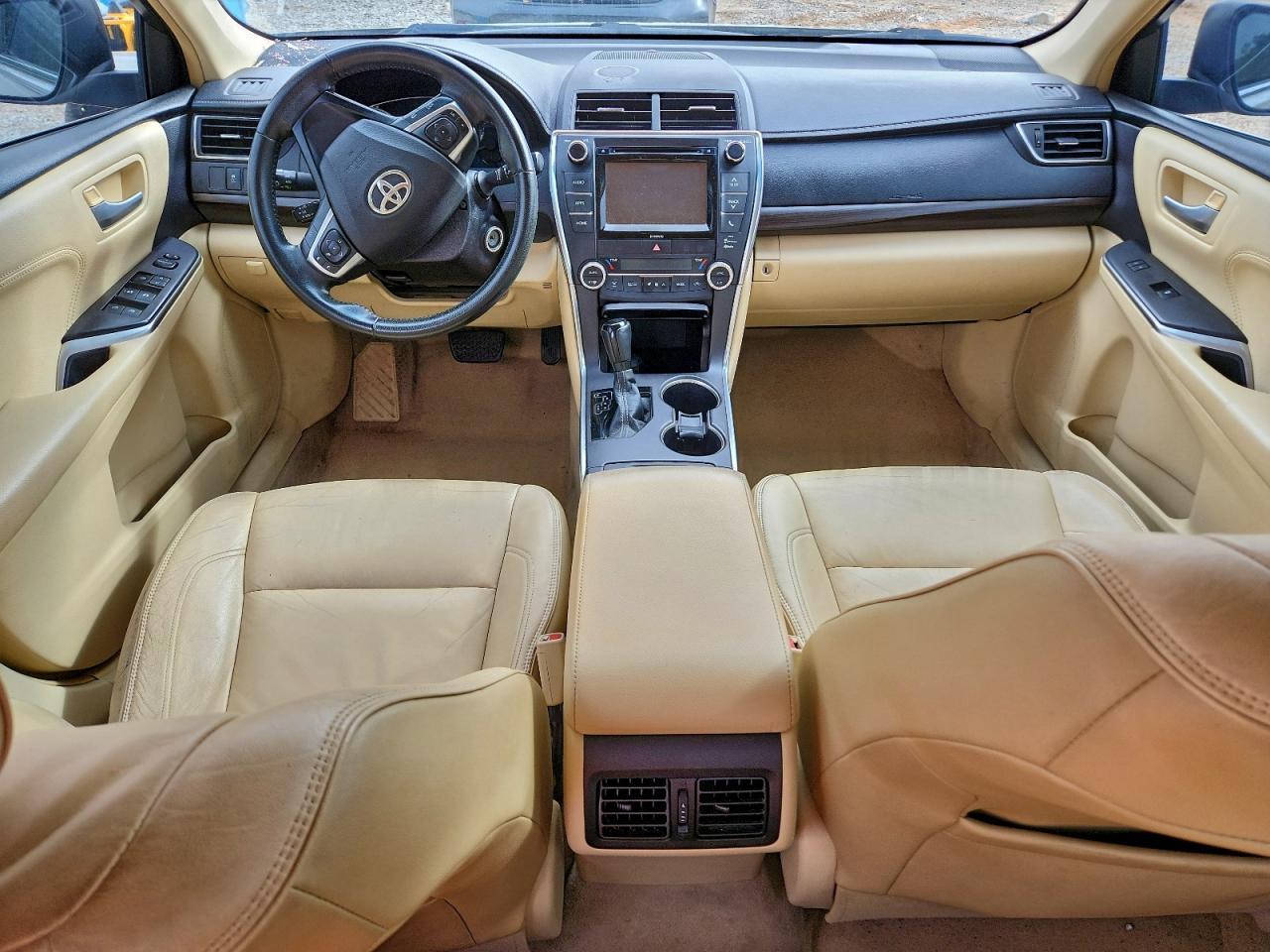 2016 TOYOTA CAMRY