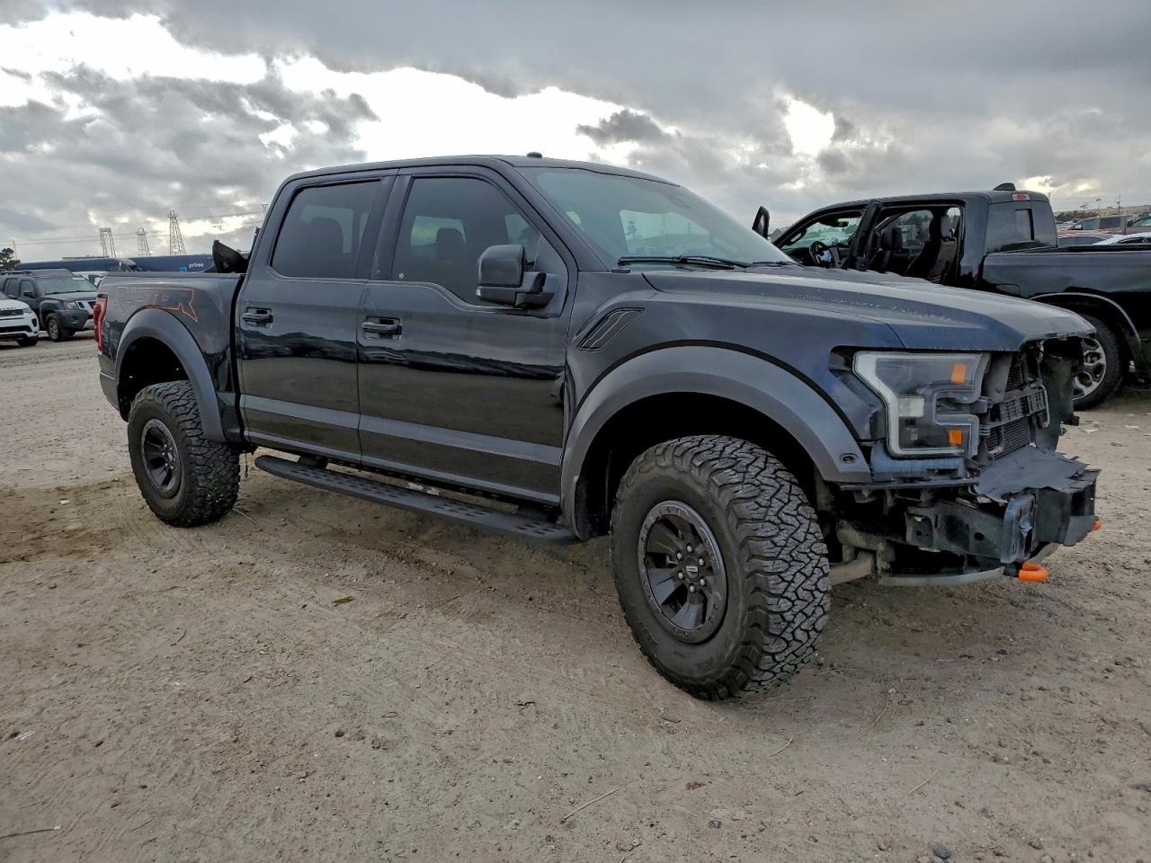 2017 FORD F-150
