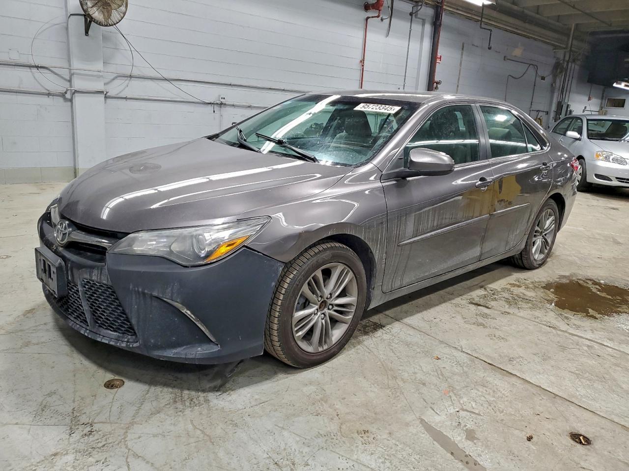 2017 TOYOTA CAMRY