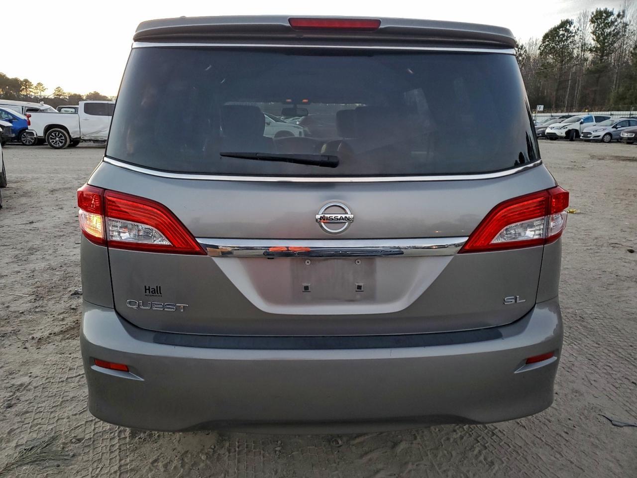 2012 NISSAN Quest