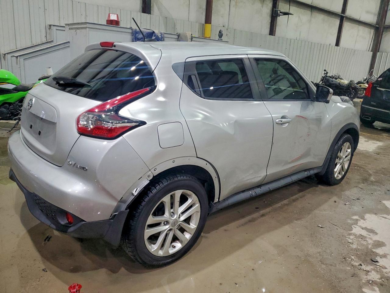 2015 NISSAN Juke