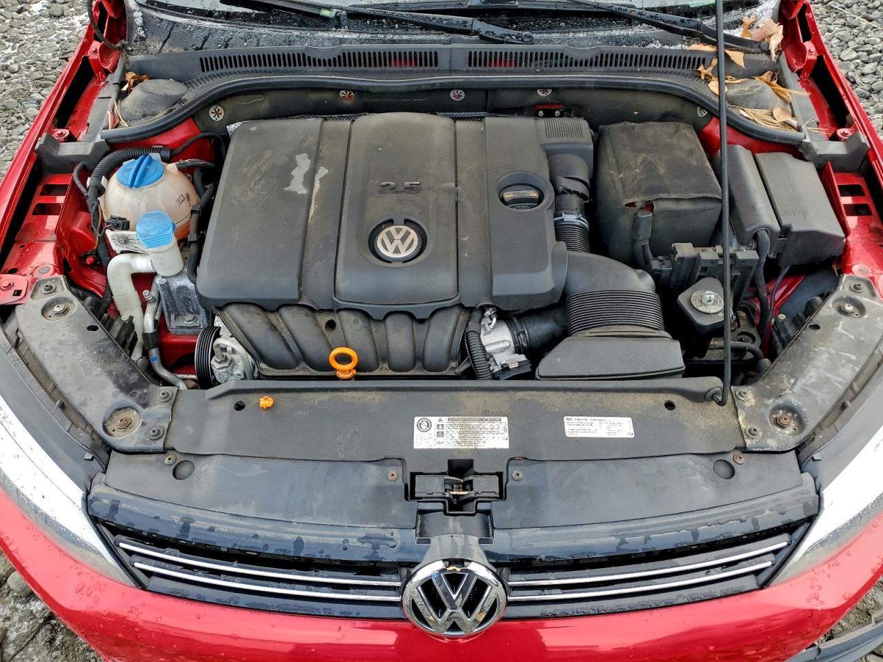 2013 VOLKSWAGEN JETTA
