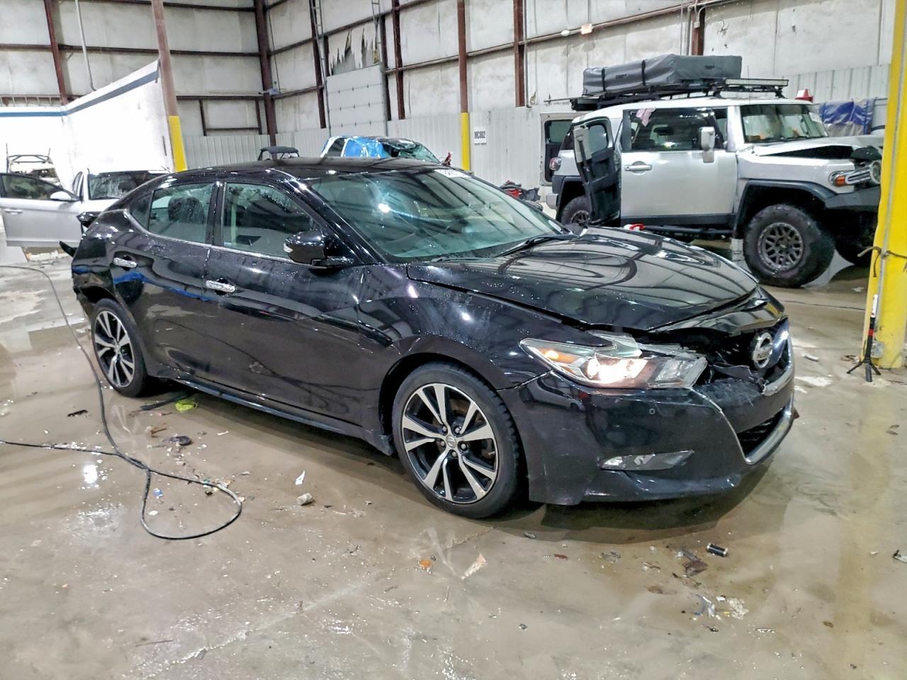 2018 NISSAN Maxima