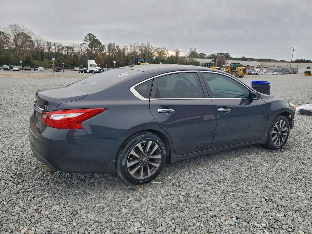 2017 NISSAN ALTIMA