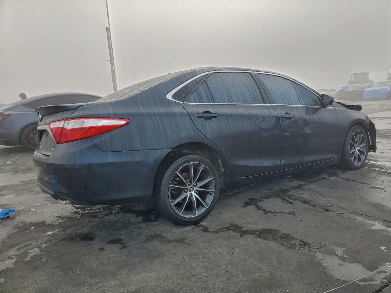 2015 TOYOTA CAMRY