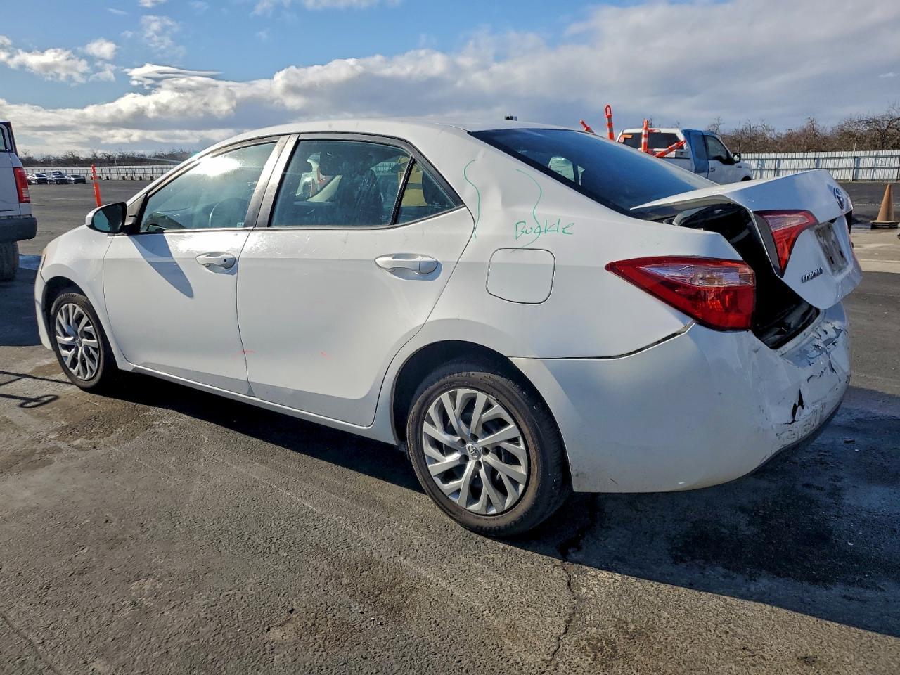 2018 TOYOTA COROLLA