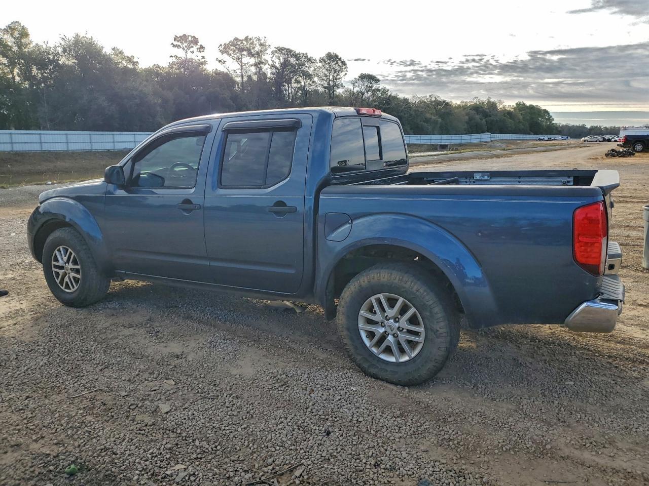 2014 NISSAN Frontier