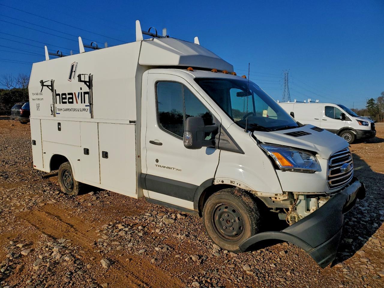 2019 FORD Transit