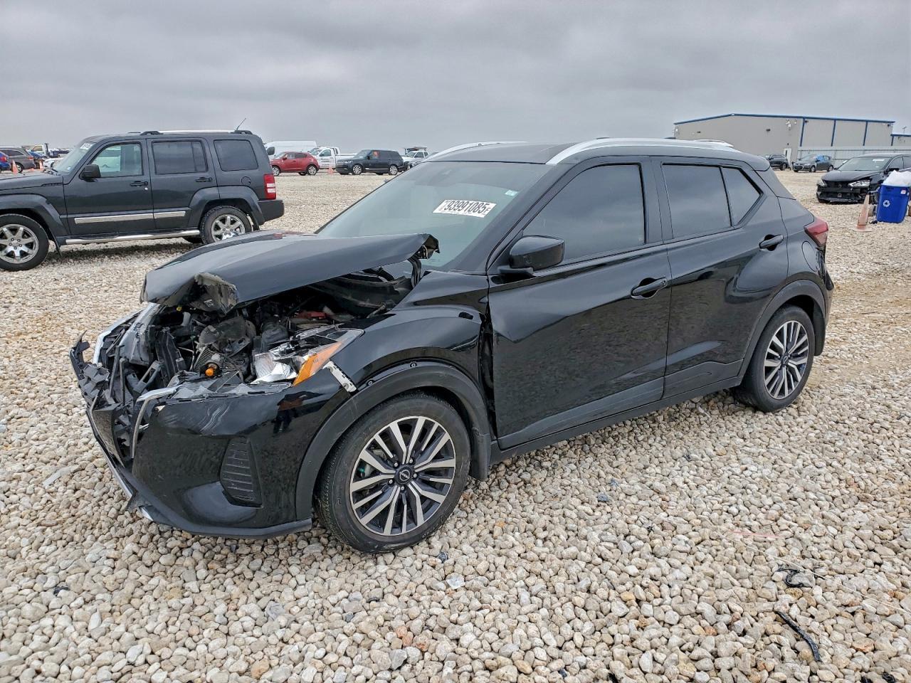 2022 NISSAN KICKS