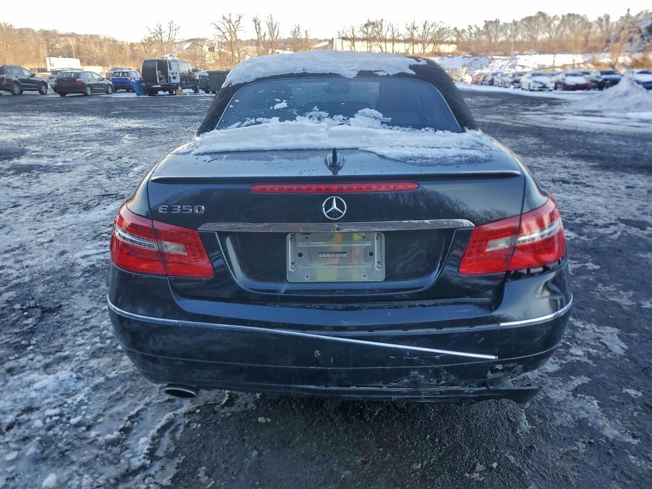 2011 MERCEDES-BENZ E-Class