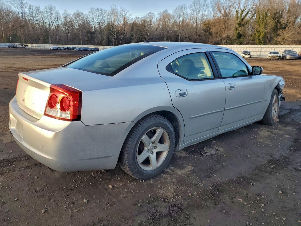 2010 DODGE CHARGER