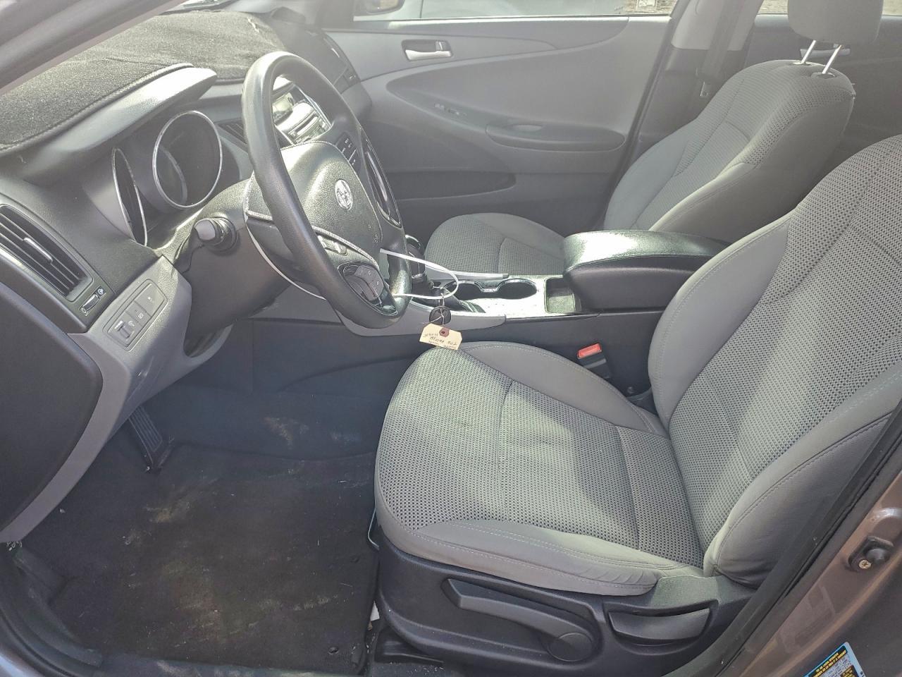 2011 HYUNDAI SONATA