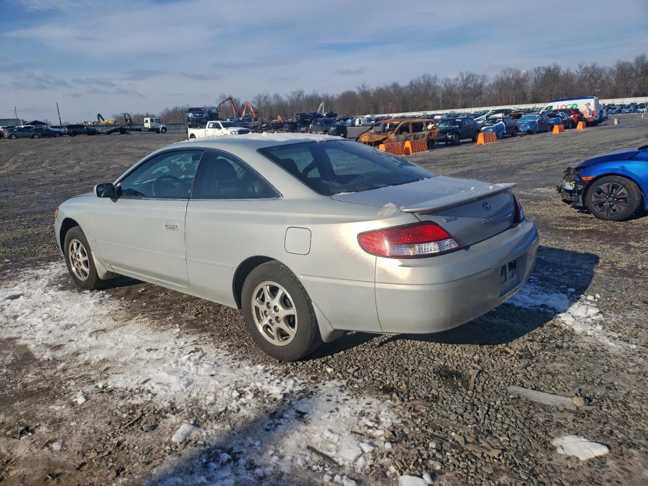 2001 TOYOTA CAMRY