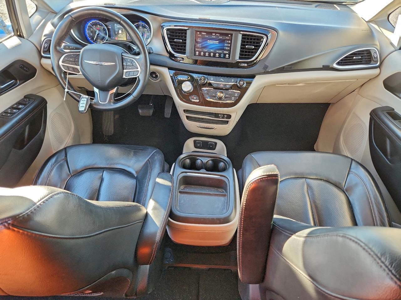 2020 CHRYSLER Pacifica
