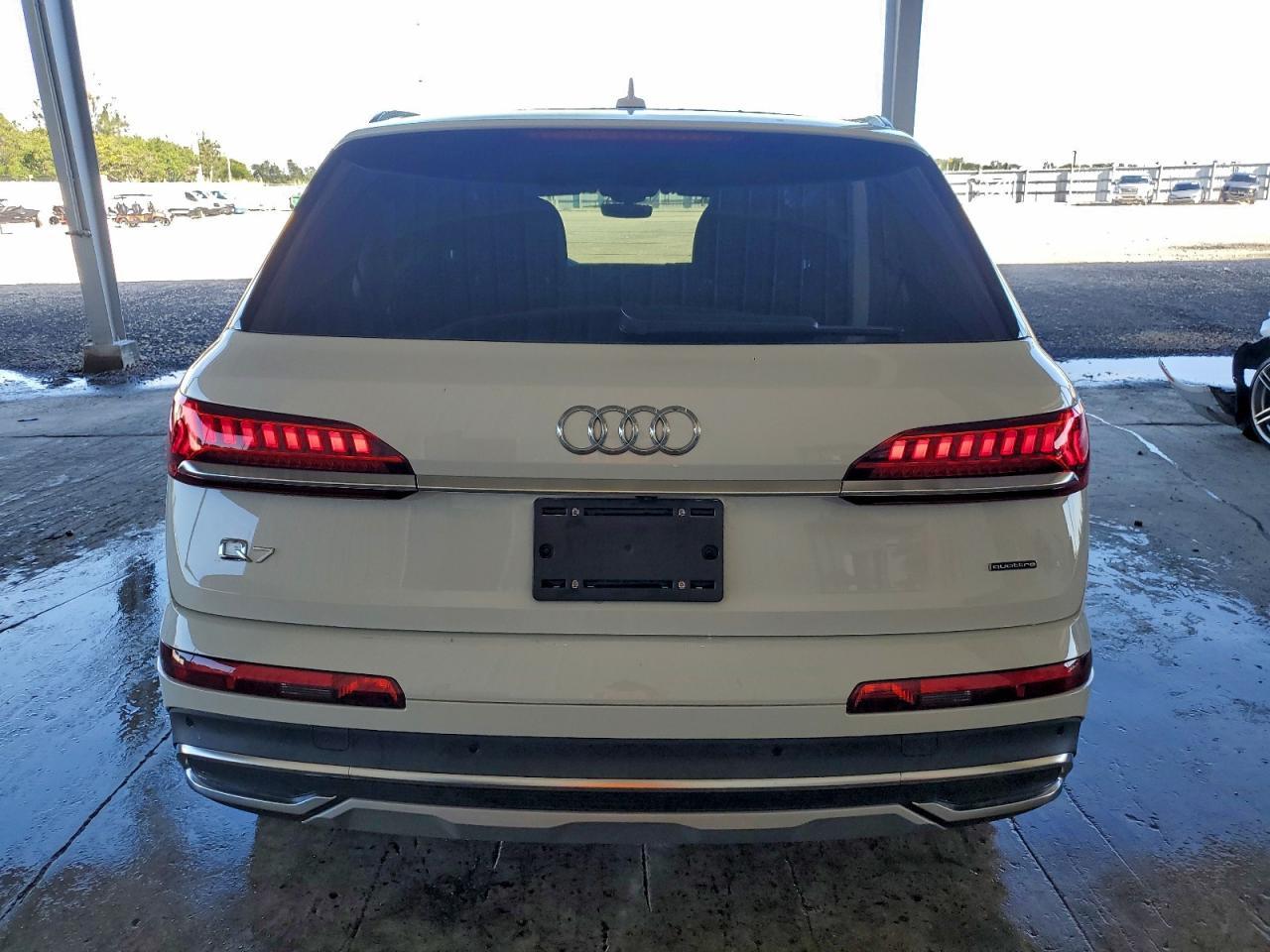 2023 AUDI Q7