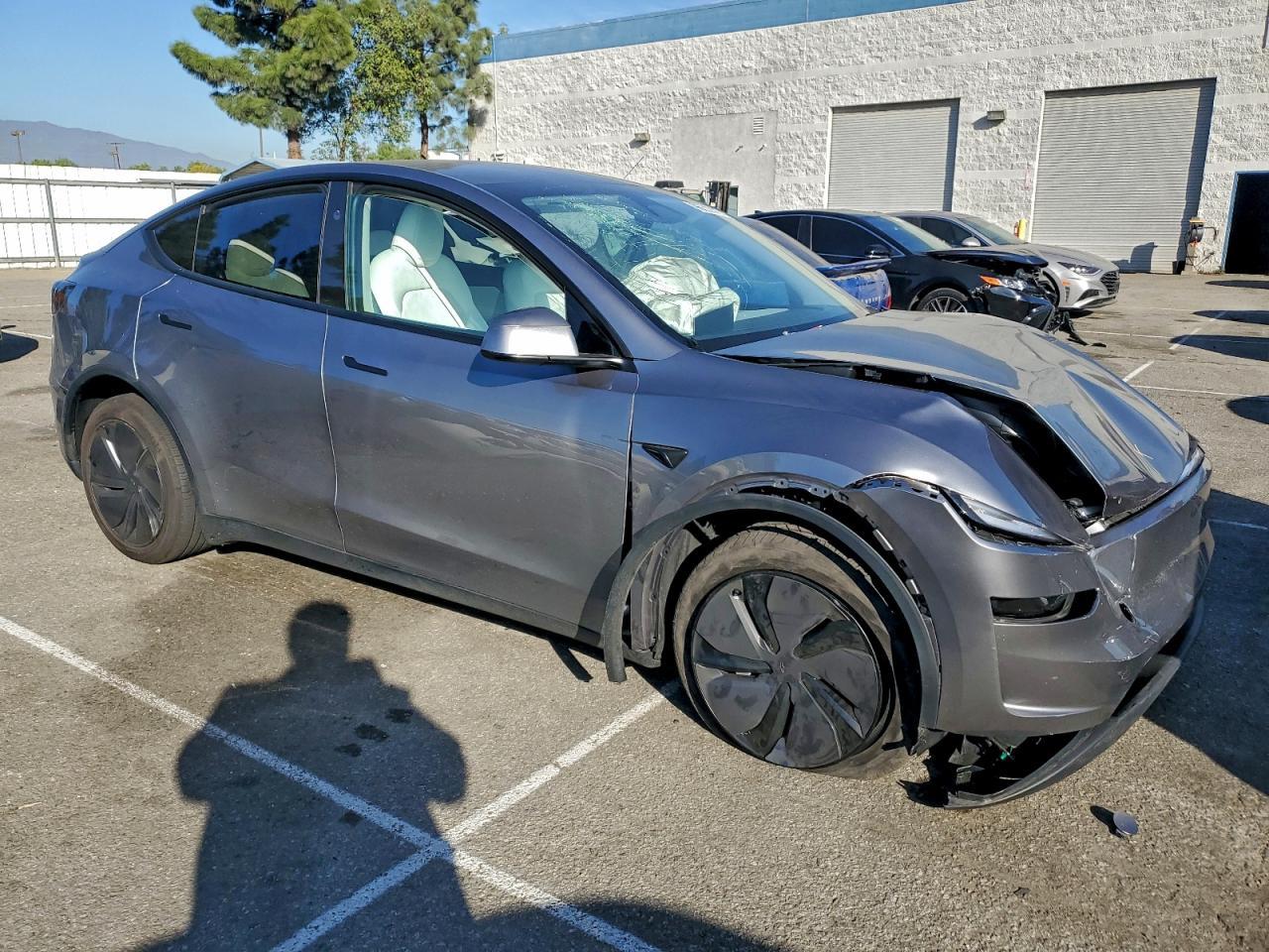 2026 TESLA MODEL Y