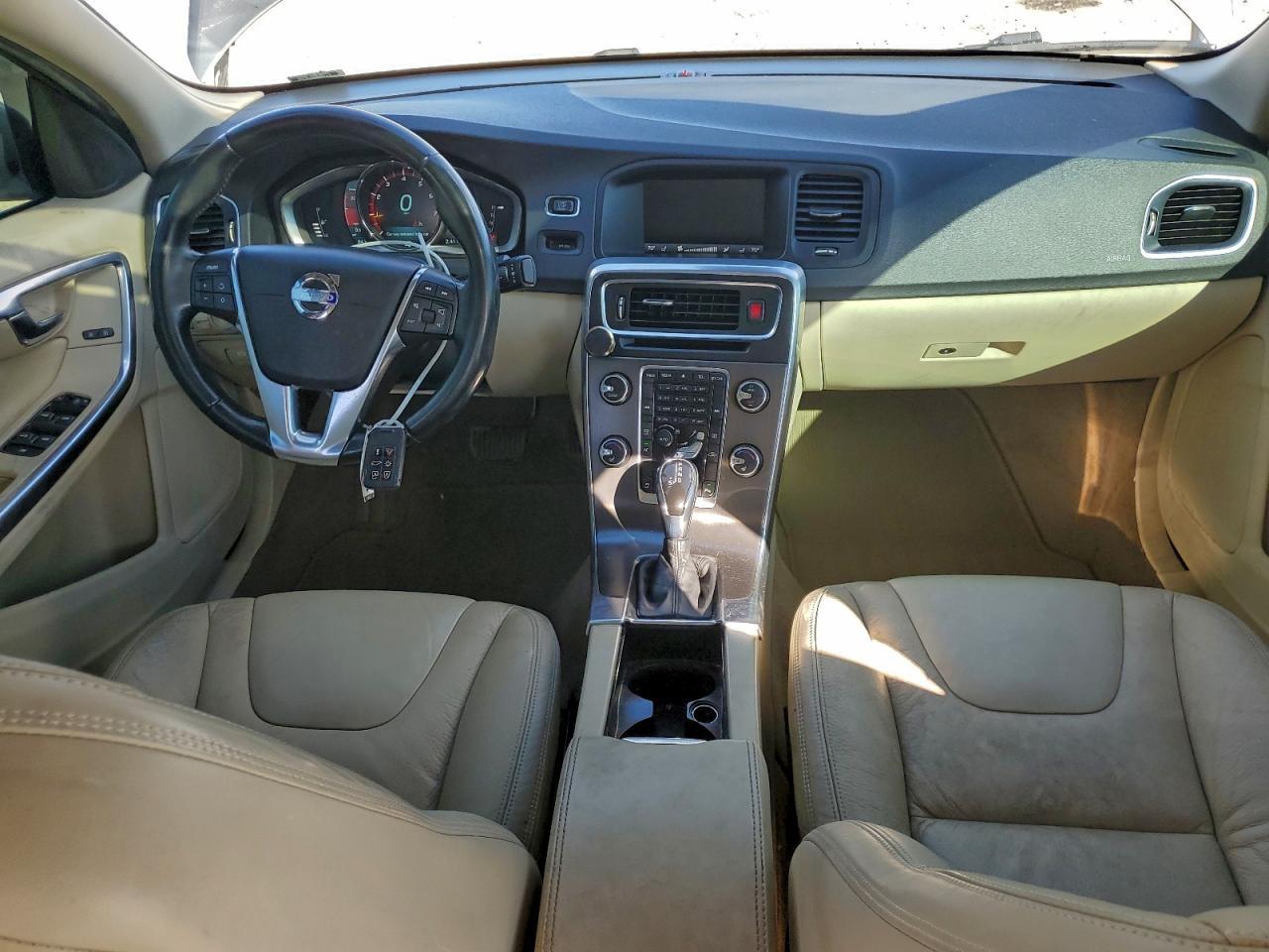 2014 VOLVO S60
