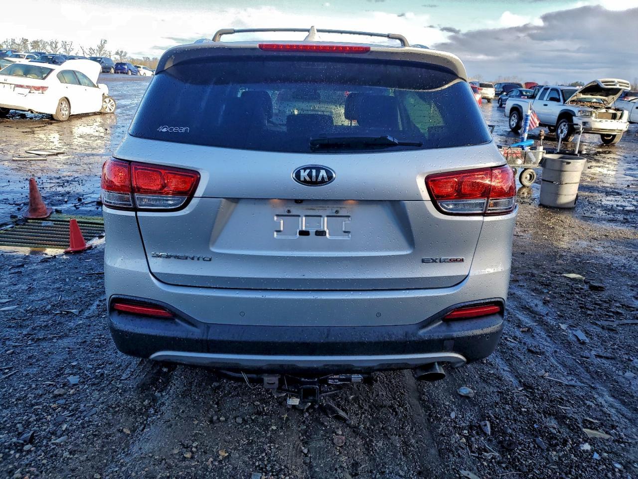 2017 KIA SORENTO