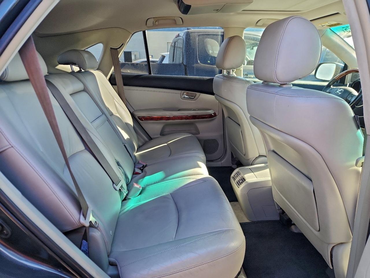 2005 LEXUS Rx 330