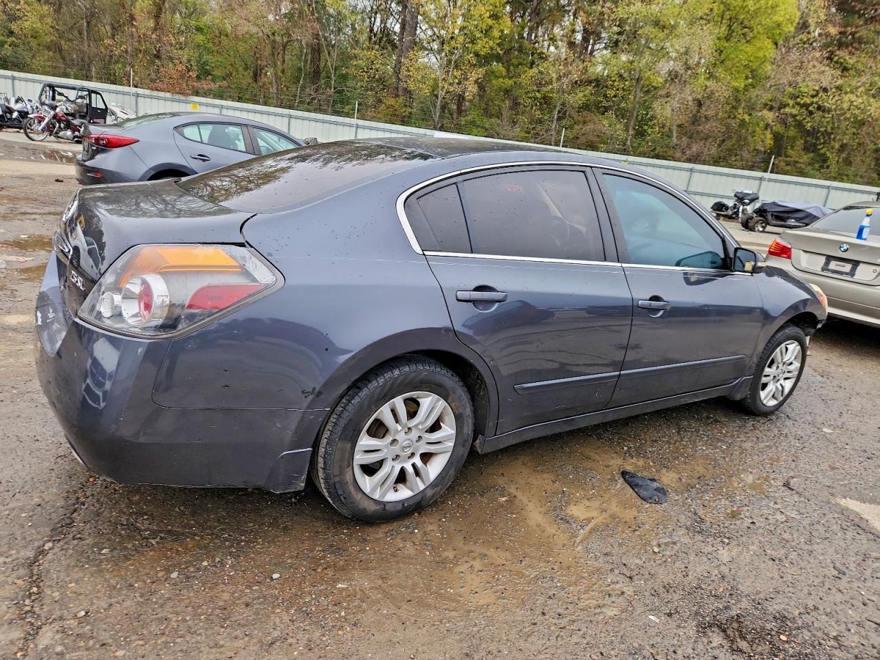 2012 NISSAN ALTIMA