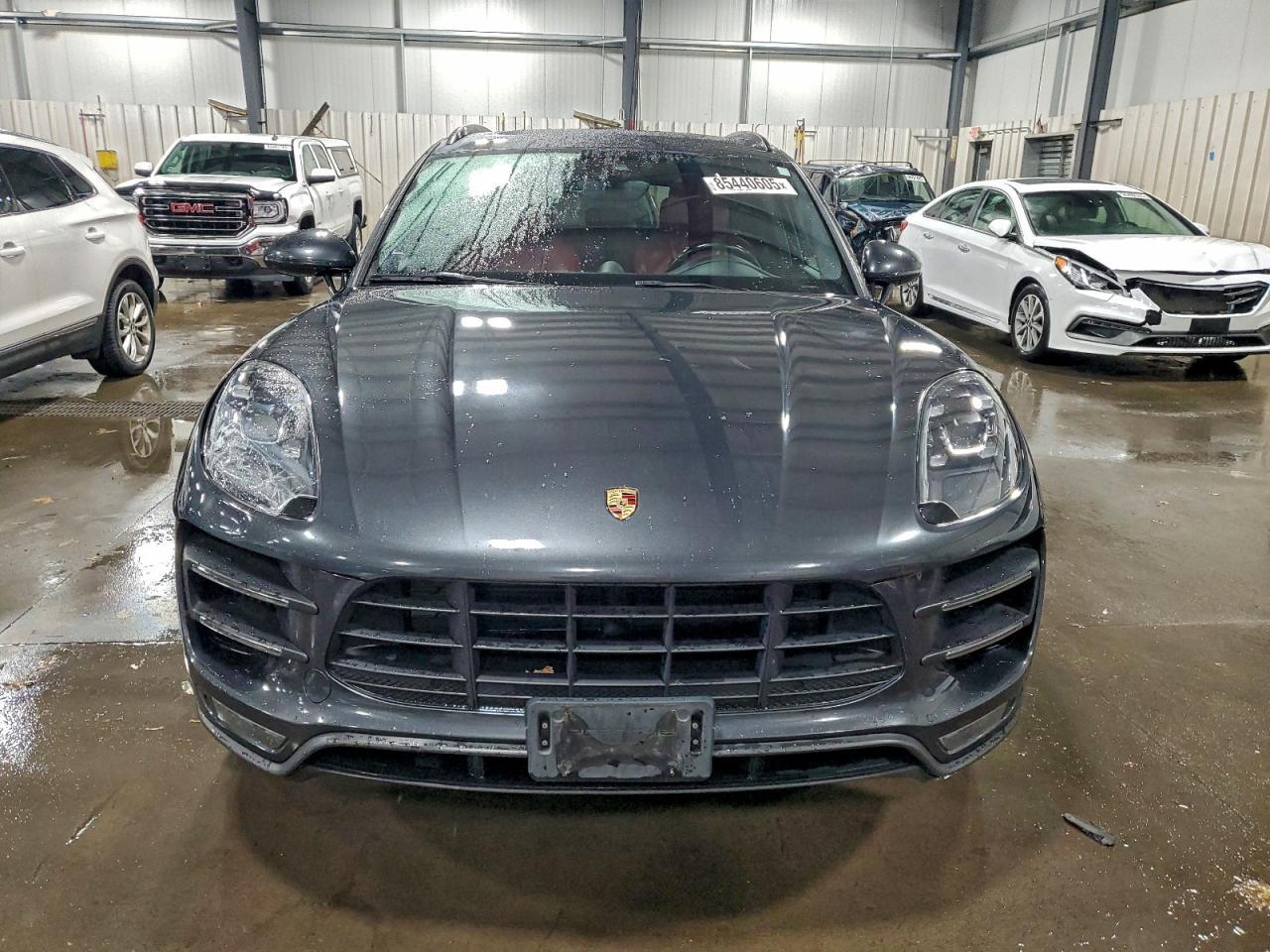 2018 PORSCHE Macan