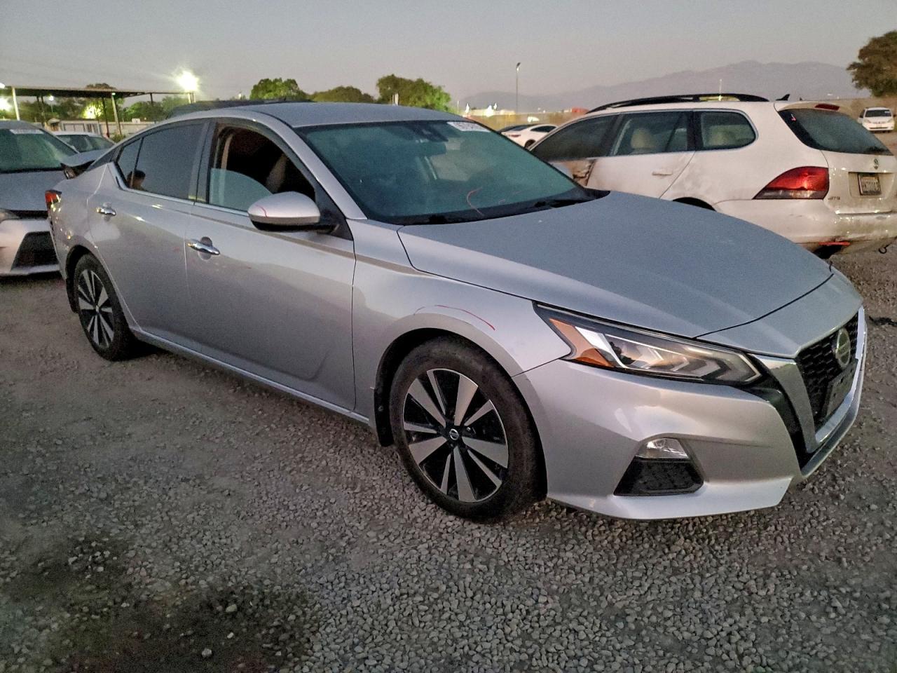 2022 NISSAN ALTIMA
